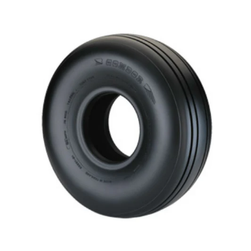 لاستیک هواپیمای آموزشی